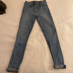 ABERCROMBIE SKINNY JEANS